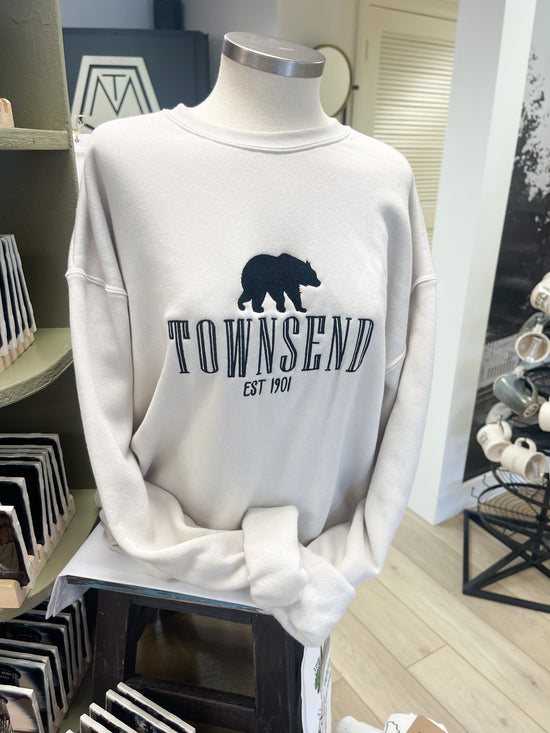 Townsend Bear Embroidered Sweatshirt
