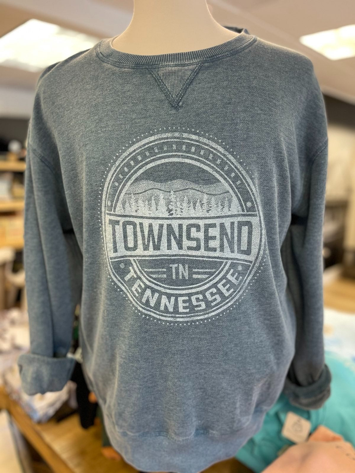 Load image into Gallery viewer, Townsend Stamp Fleece Crewneck
