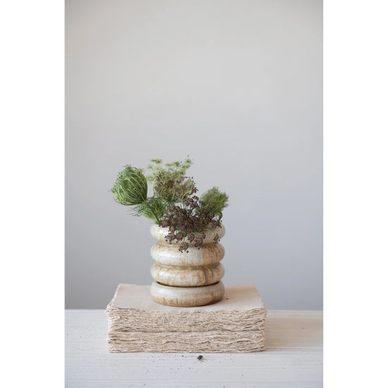 Load image into Gallery viewer, Stoneware Planter with Saucer
