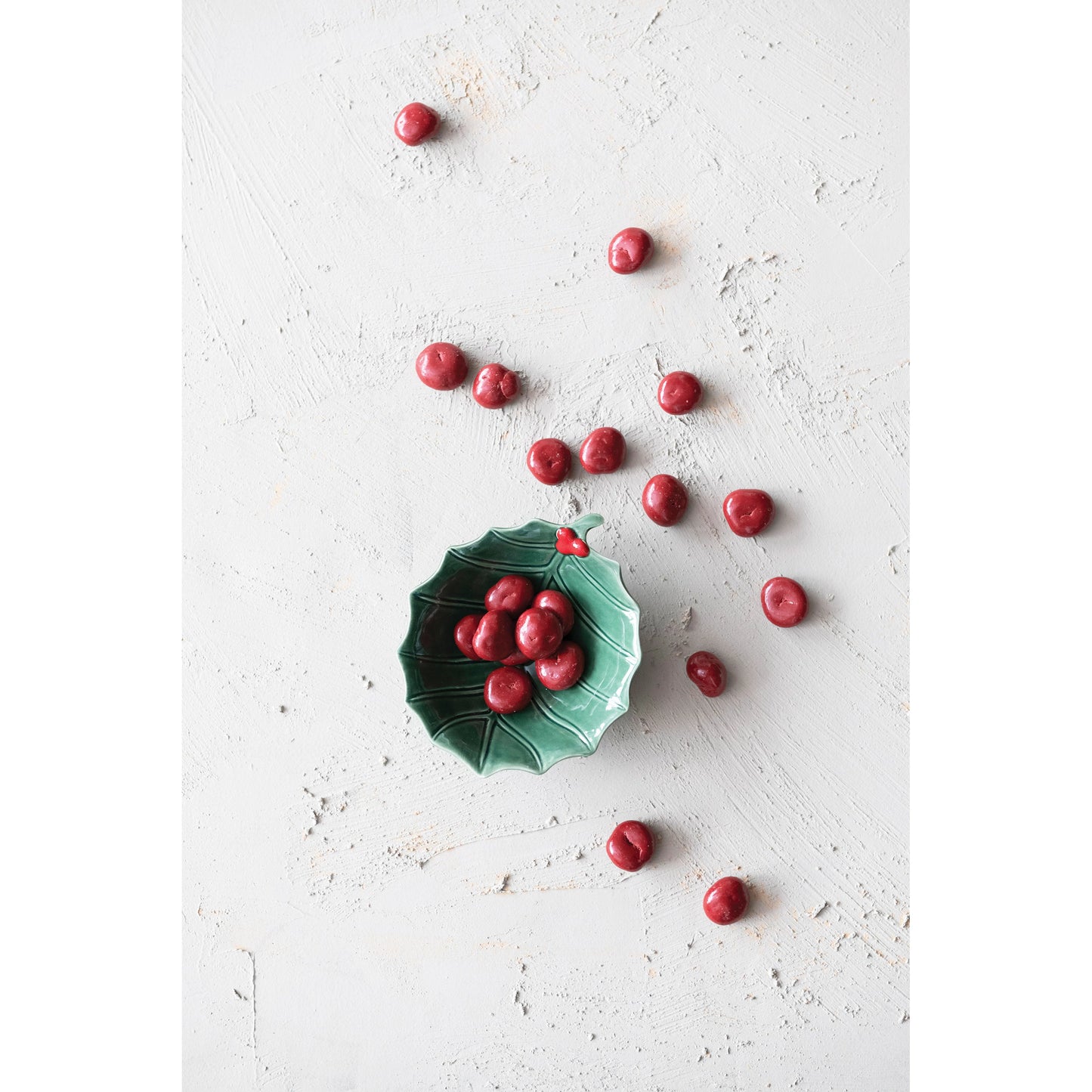 Stoneware Holly Leaf Bowl