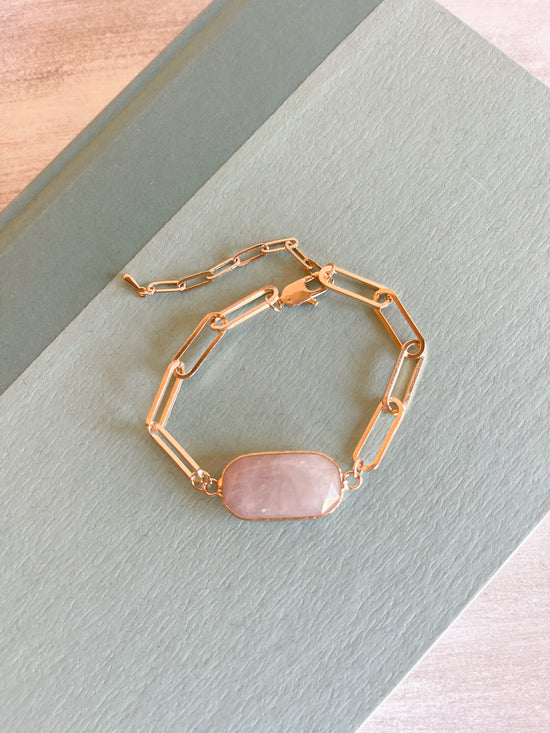 Load image into Gallery viewer, Pink Oval Chain Bracelet
